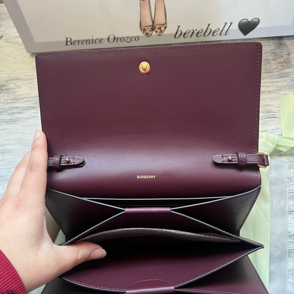 FINAL SALE💐BURBERRY logo leather crossbody bag ❤️ - Picture 6 of 16